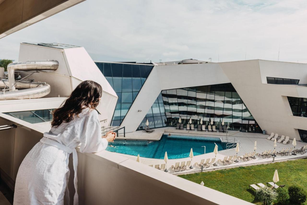 Thermenhotel Karawankenhof Филах Екстериор снимка