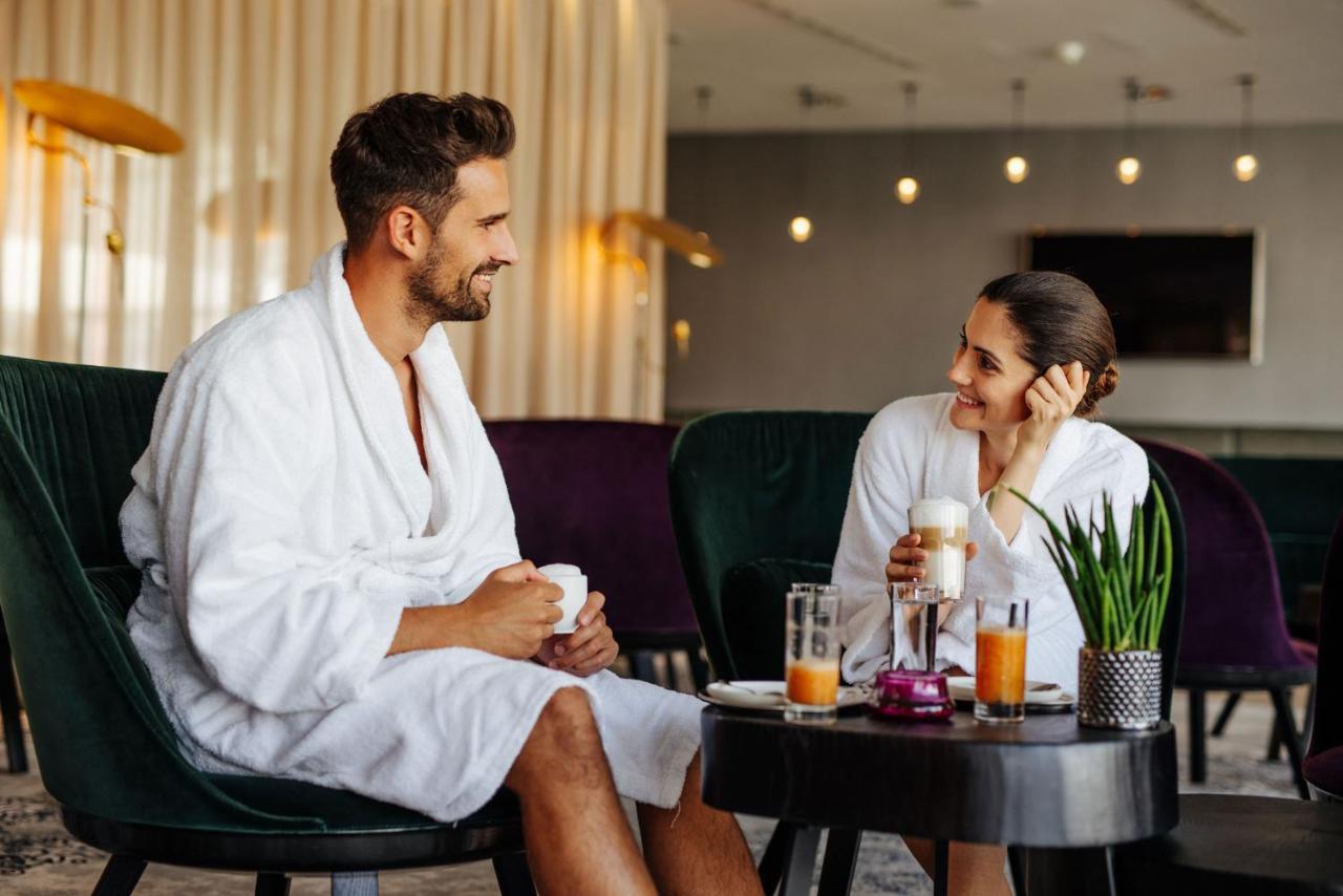 Thermenhotel Karawankenhof Филах Екстериор снимка