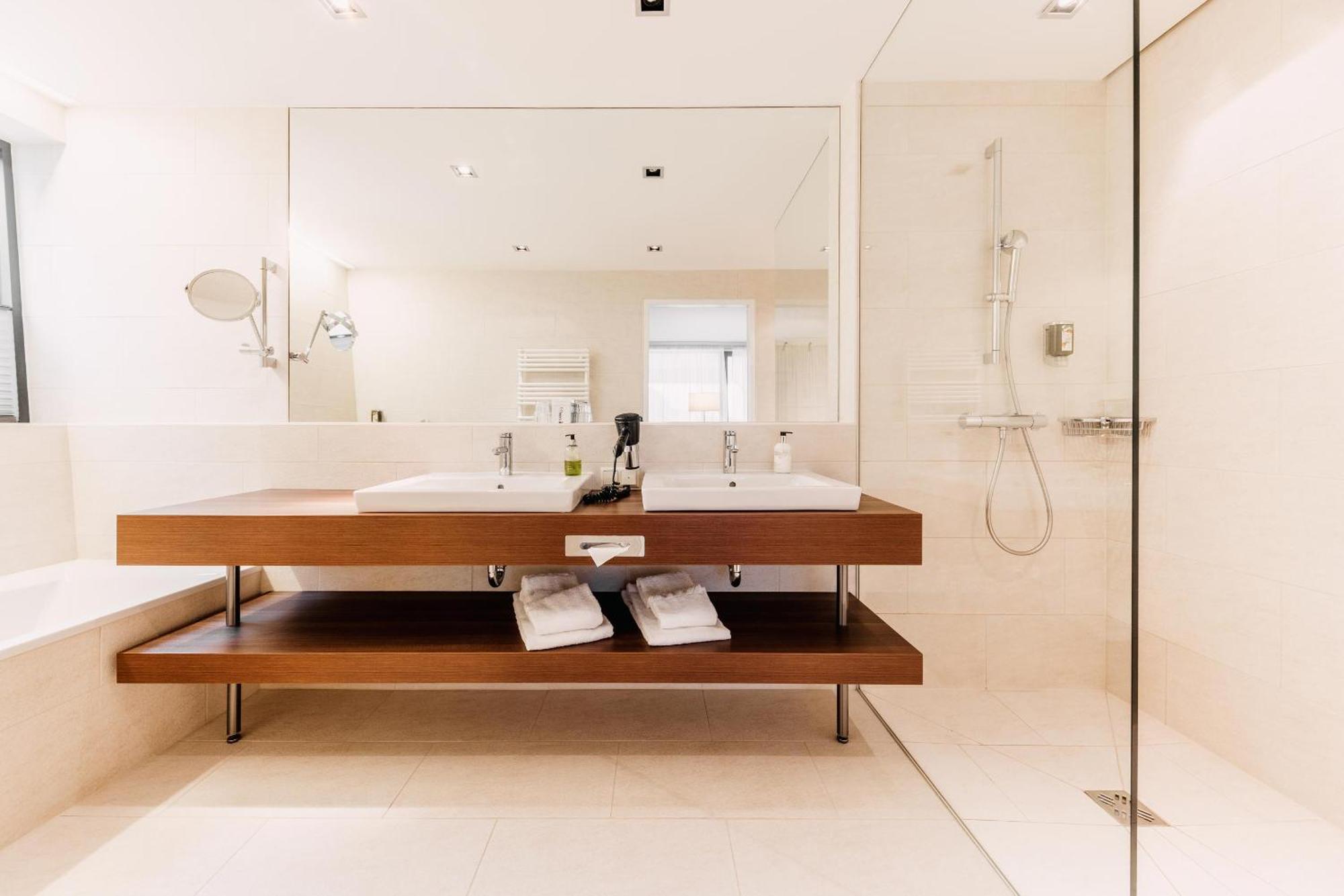 Thermenhotel Karawankenhof Филах Екстериор снимка