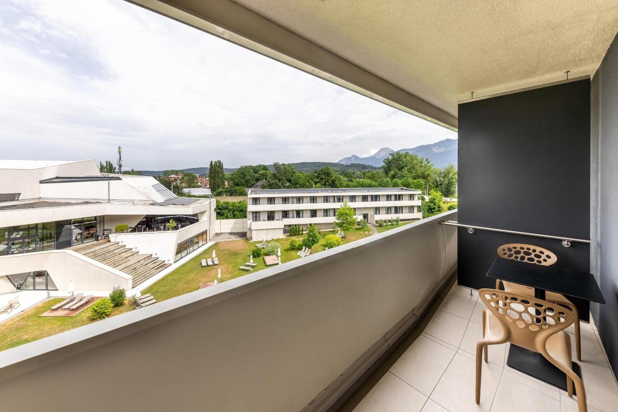 Thermenhotel Karawankenhof Филах Екстериор снимка