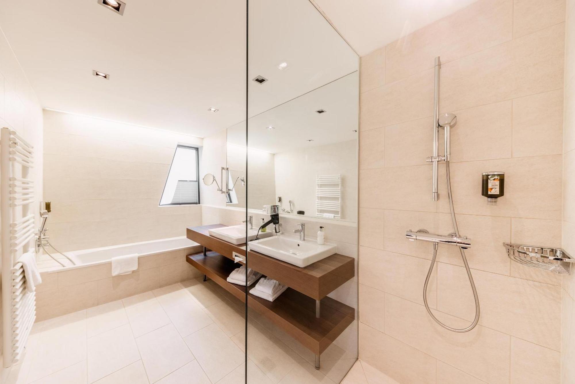 Thermenhotel Karawankenhof Филах Екстериор снимка